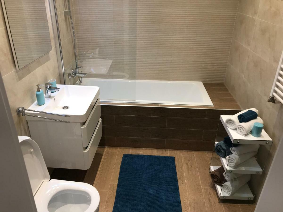 Апартаменти Luxury Flat 9 Near Metro Бухарест Екстер'єр фото
